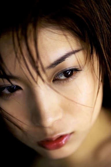 【开云app】美食做法推荐：苔条花生豆瓣酥、蟹黄狮子头、砂锅版地锅鸡，馋了